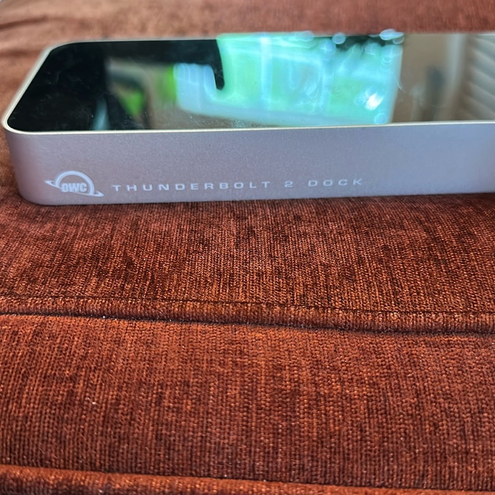 12 port Thunderbolt 2 dock with original cable and power cord